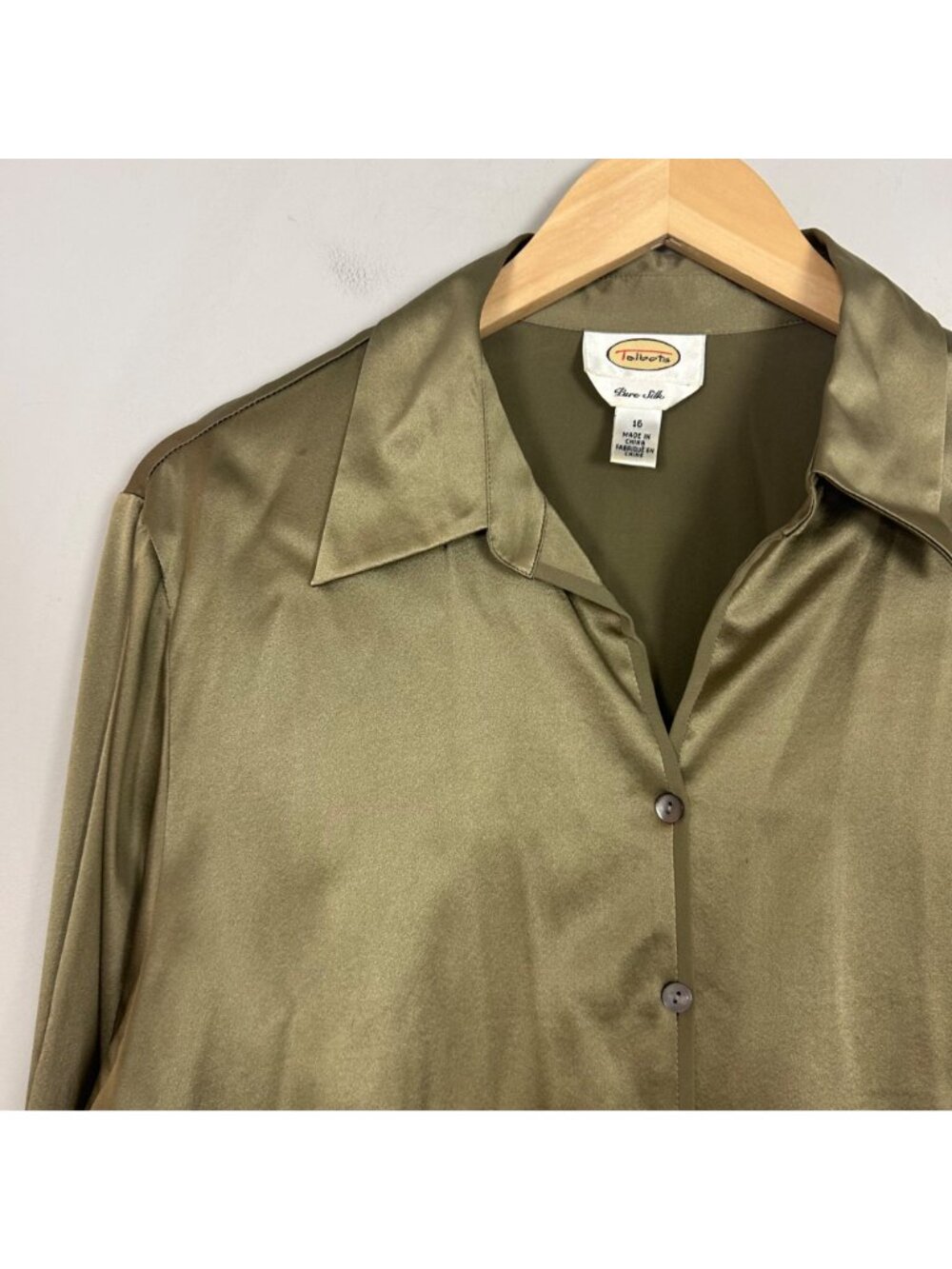 Vintage Talbots Brassy-Gold 100% Silk Satiny Button Front Top Blouse Size 16 Wom - Picture 2 of 4